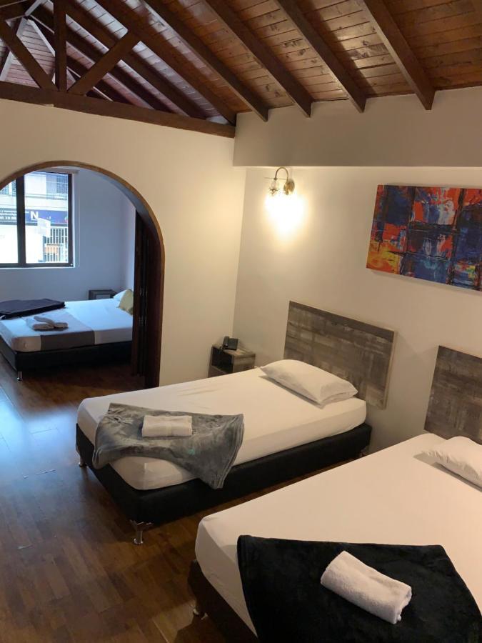 Hotel Porton Colonial Medellín Esterno foto