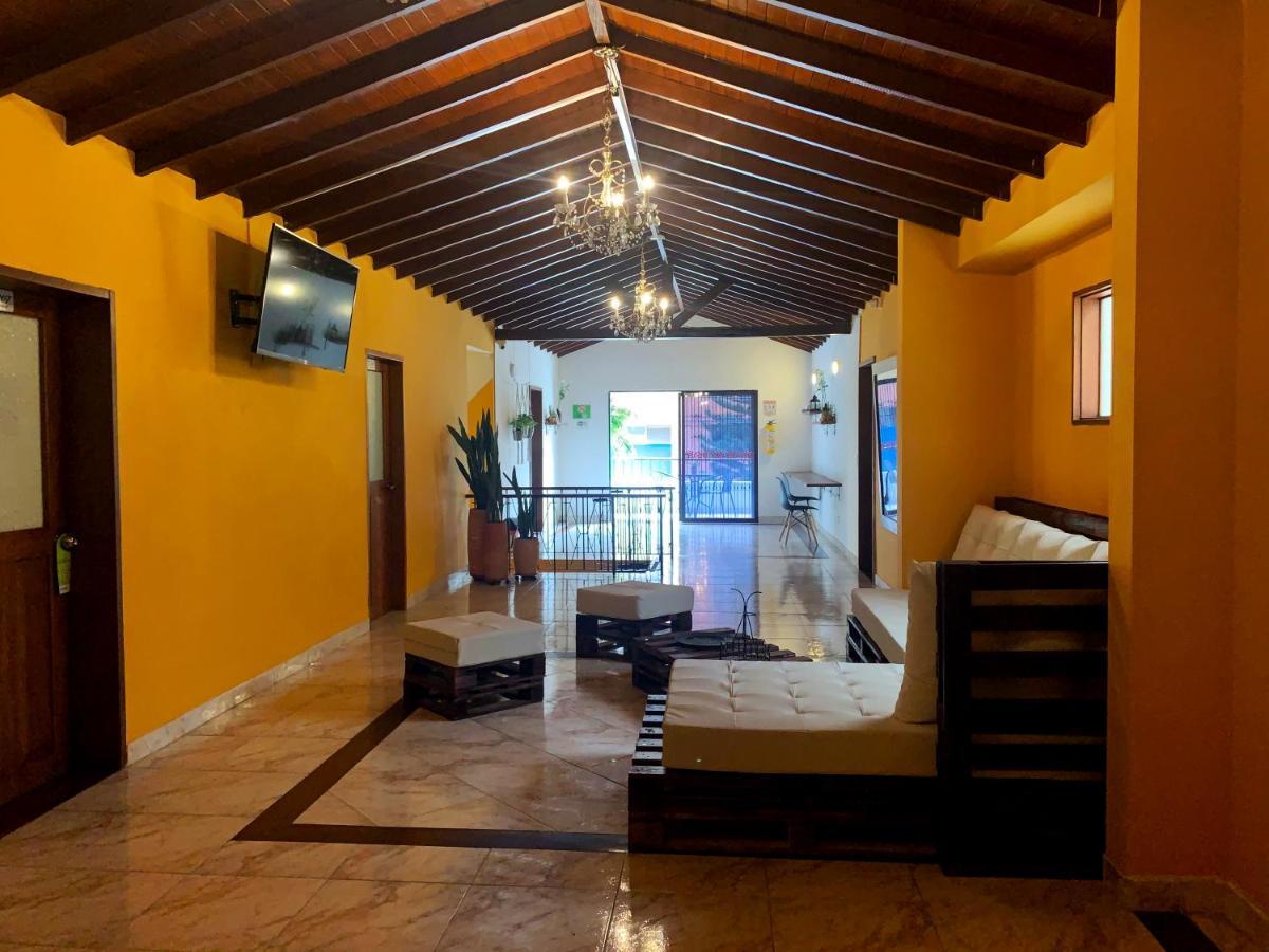 Hotel Porton Colonial Medellín Esterno foto