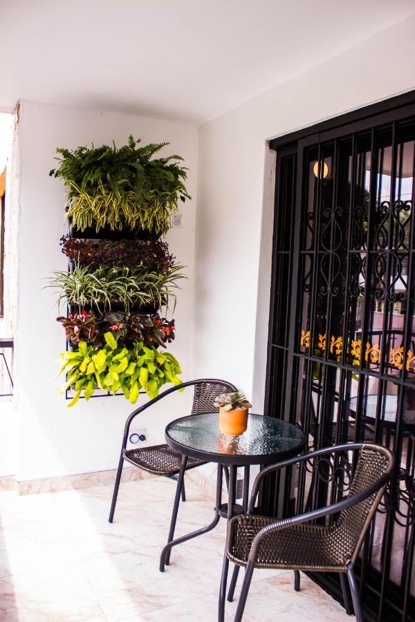 Hotel Porton Colonial Medellín Esterno foto